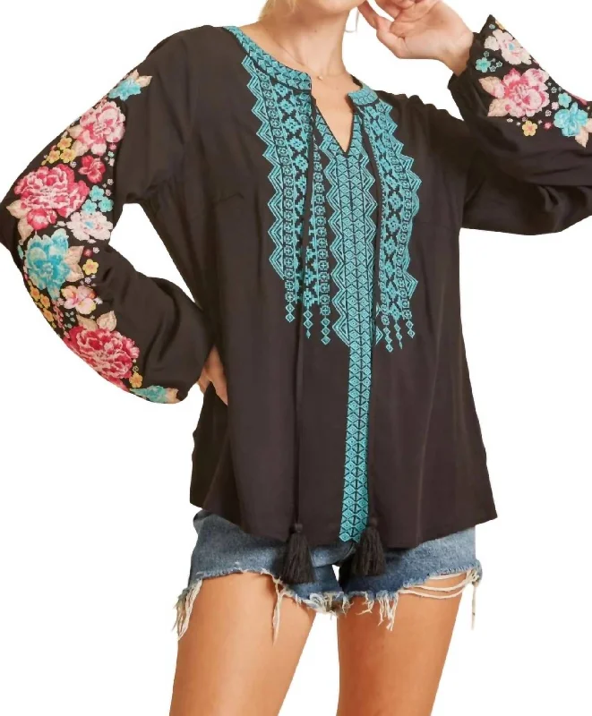 Flash Discount Floral & Geo Embroidered Top In Black