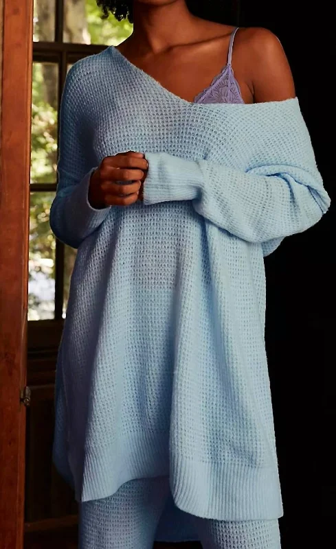 Chic Clothing For Women C.o.z.y Pullover Sweater In Blue