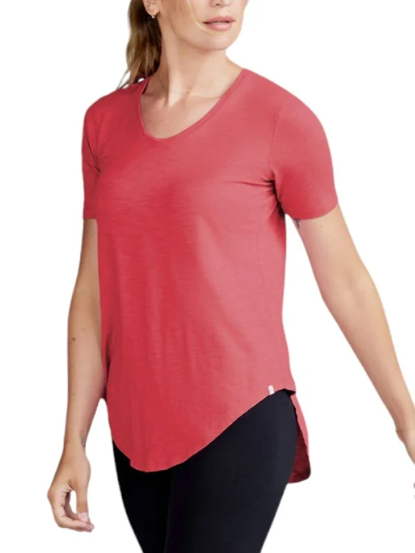 Women's Fashionable Clothing Sets Longline T-Shirt In Punch
