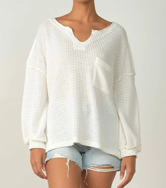 Women's Urban Clothing Long Sleeve V-Neck Front Thermal Sweater In White