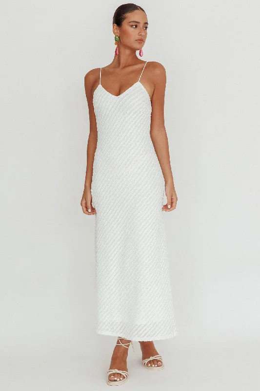 Fashion Deal Stasi Textured Maxi Dress White