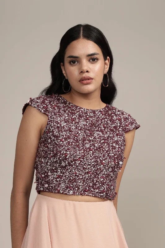 Daily Deals Pica Embellished Top in Burgundy