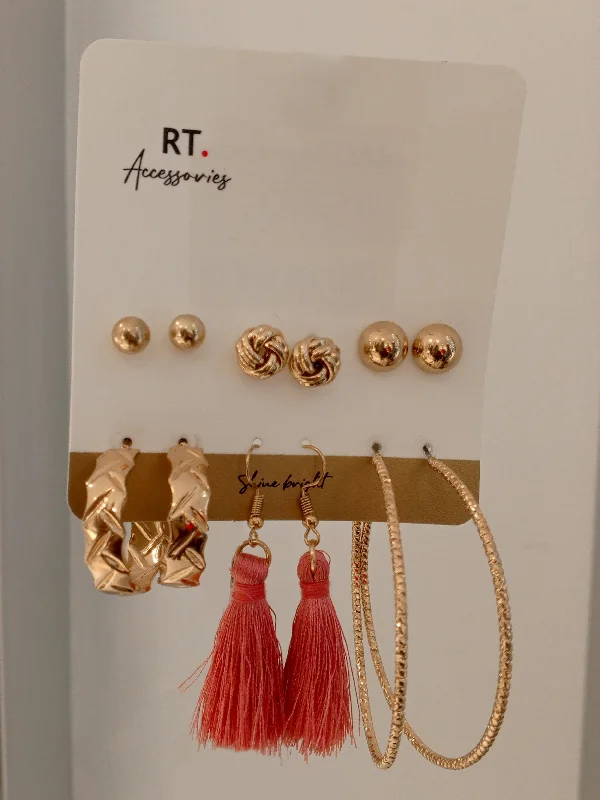 Chic Style, Always In Vogue Studs
