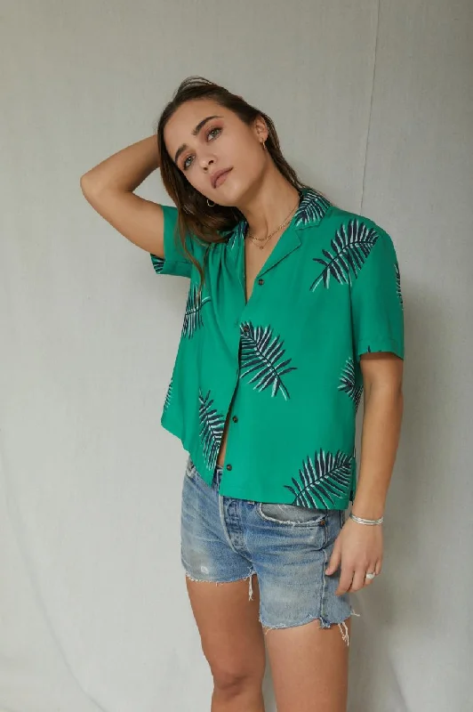 Budget Friendly Bunker Paradise S/S Woven - Leprechaun