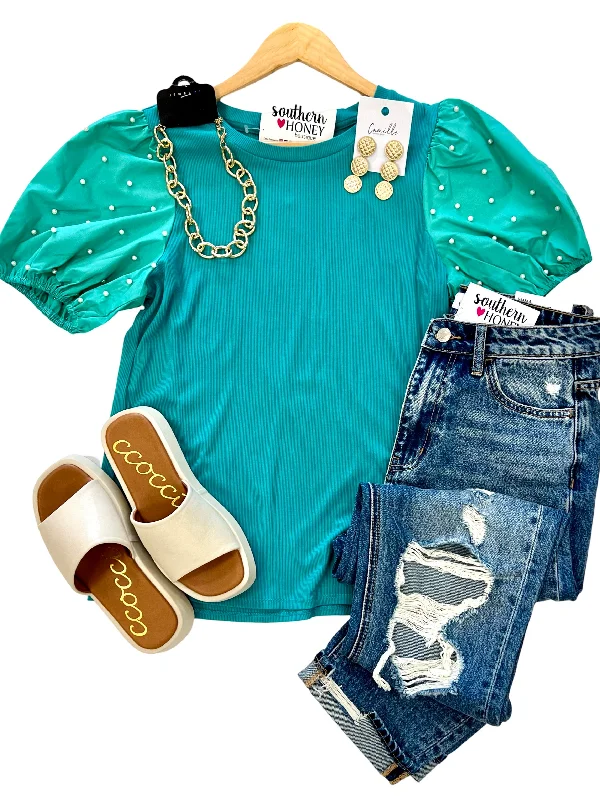 Casual Chic Deals The Ryleigh Top