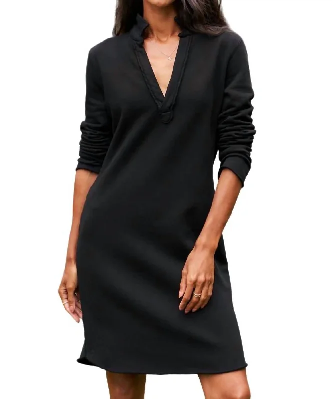 Versatile Wardrobe Essentials Nicole Henley Dress In Triple Fleece Black